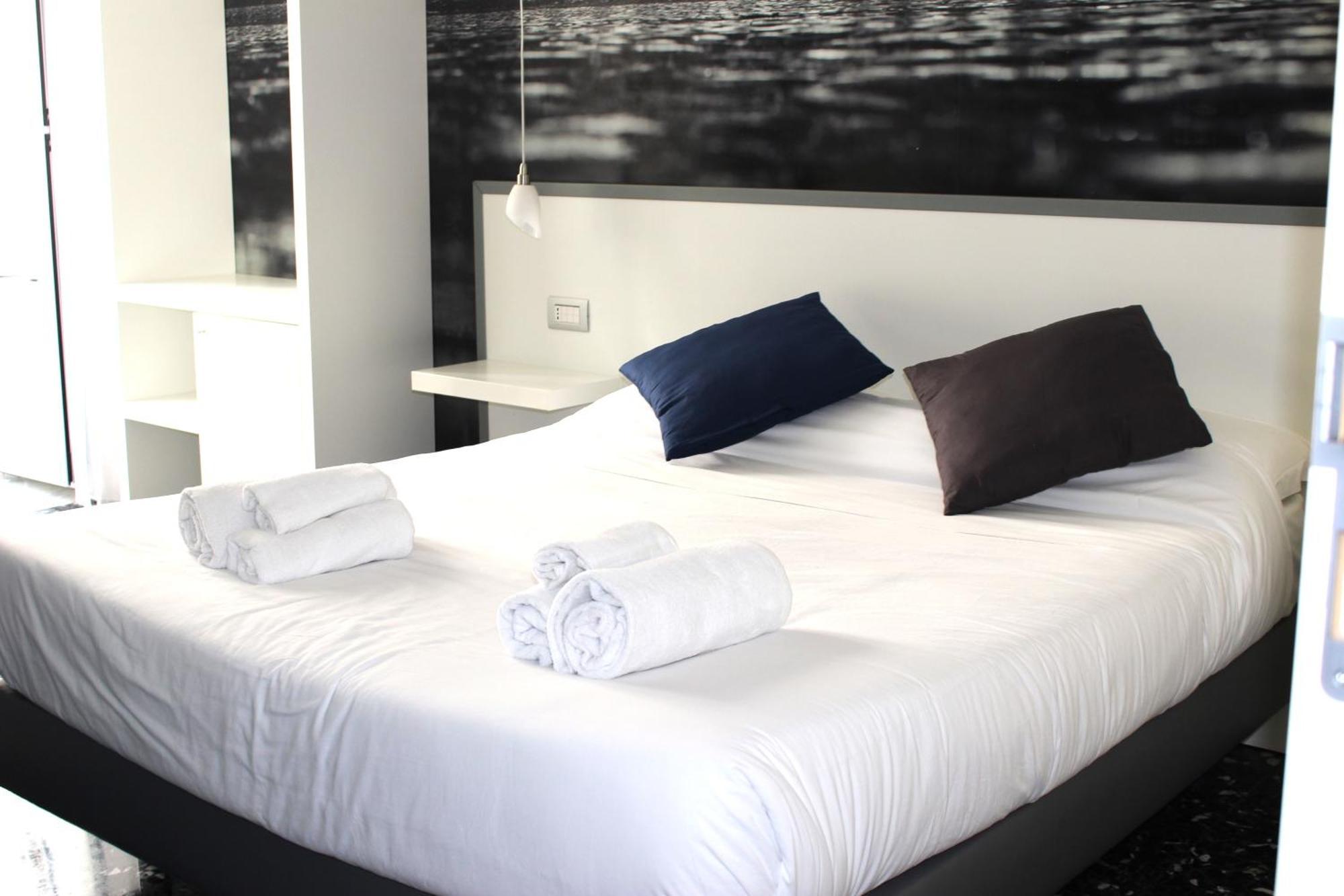 Beverello Rooms Nápoles Exterior foto