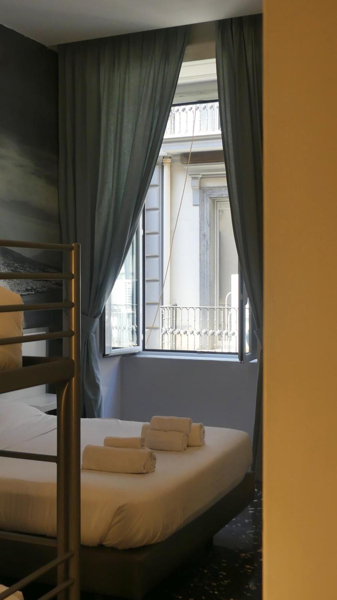 Beverello Rooms Nápoles Exterior foto